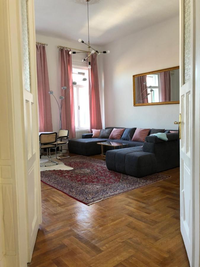 Allomas Apartman Будапеща Екстериор снимка