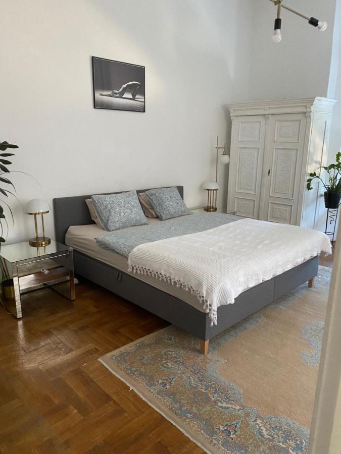 Allomas Apartman Будапеща Екстериор снимка