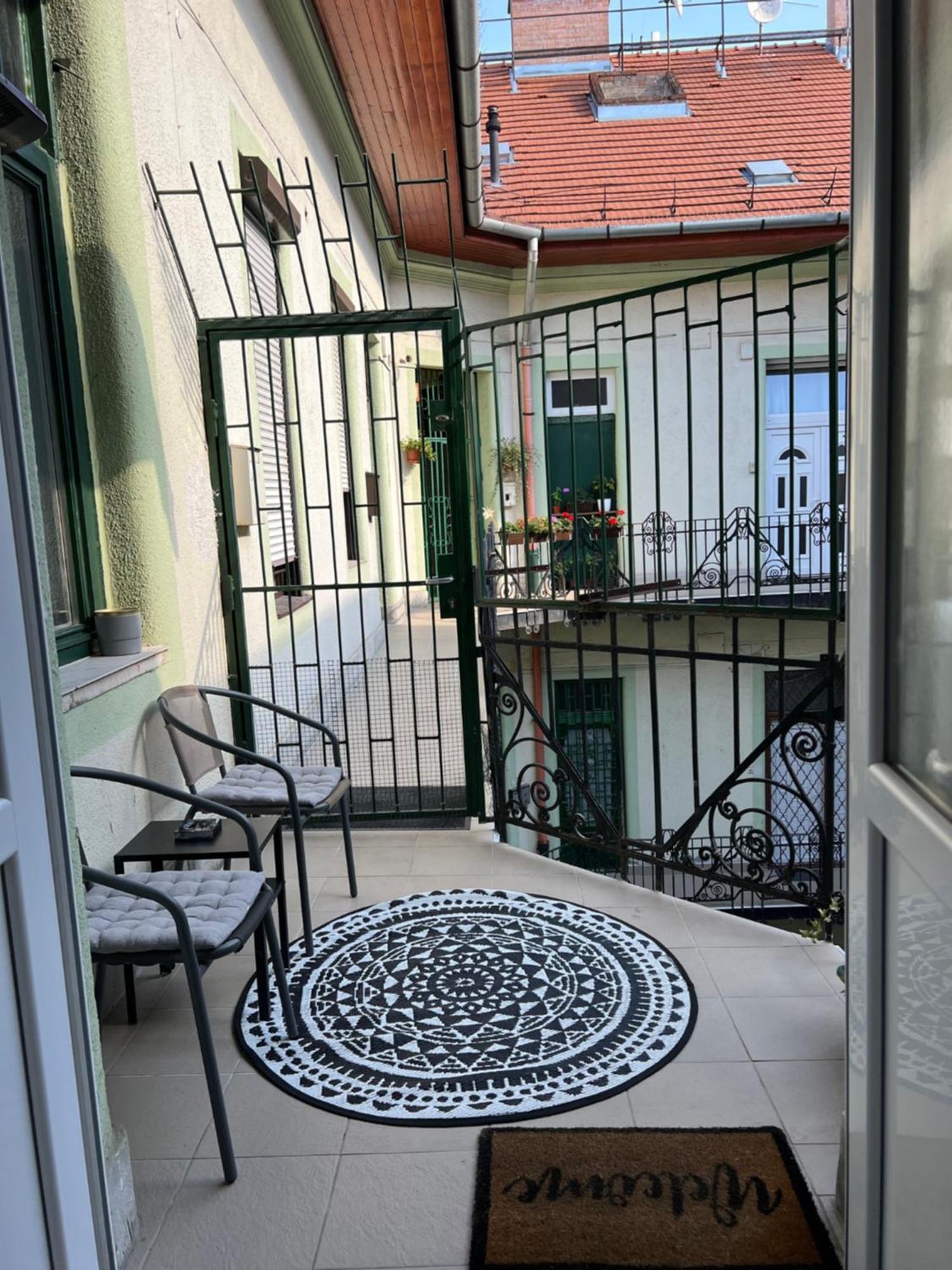 Allomas Apartman Будапеща Екстериор снимка